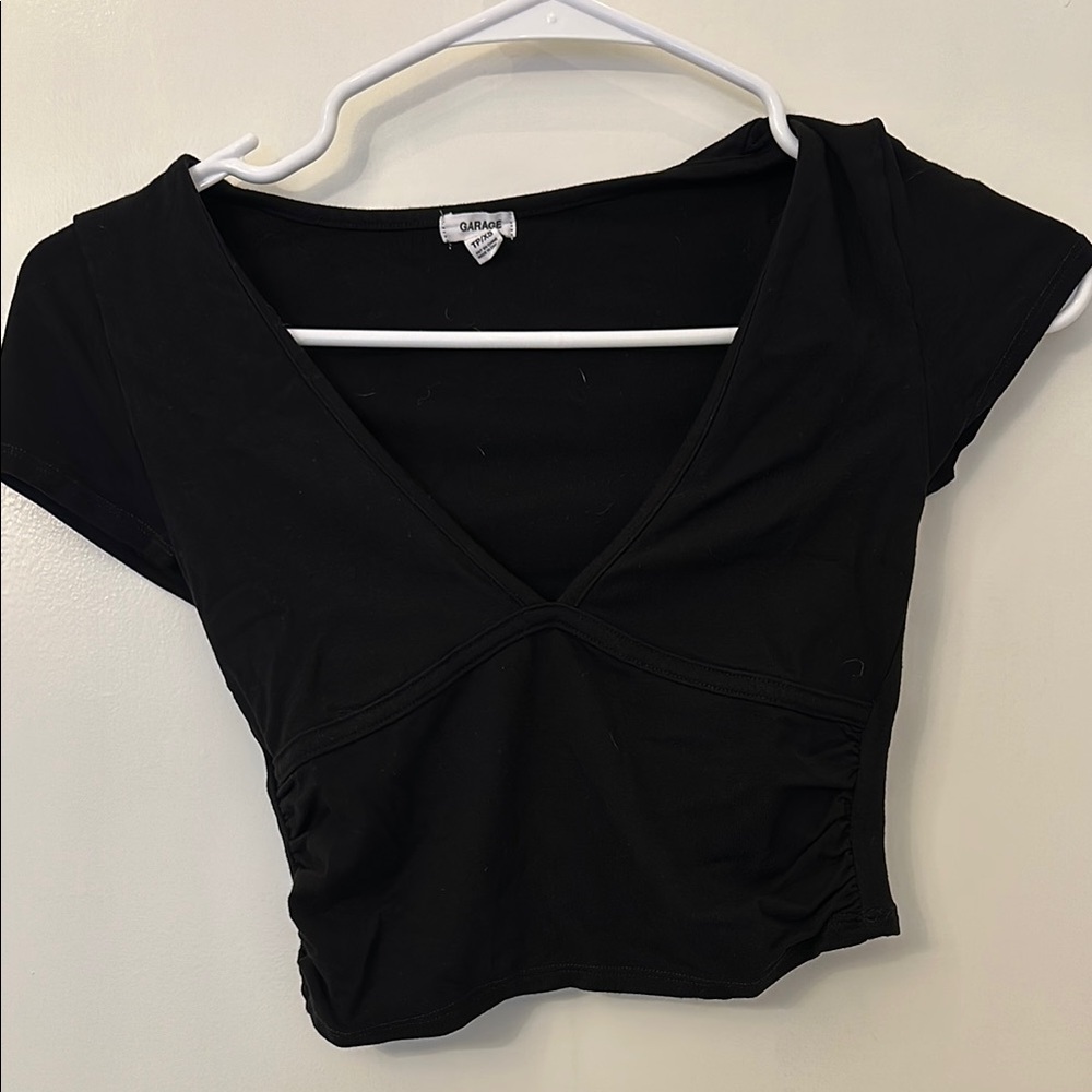 Garage Black crop baby tee v-neck